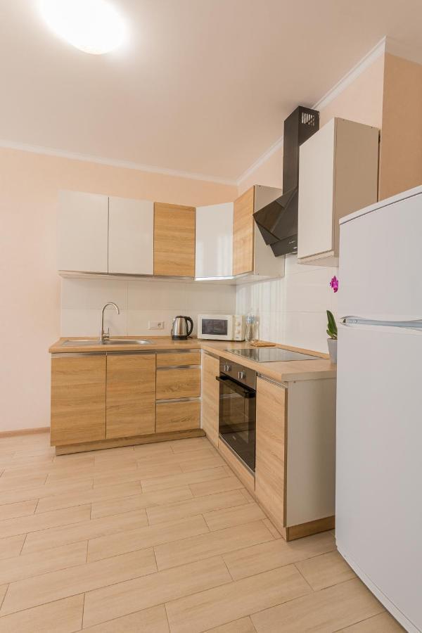 Уютная Квартира В Жк Острова Krîjanivka Exterior foto