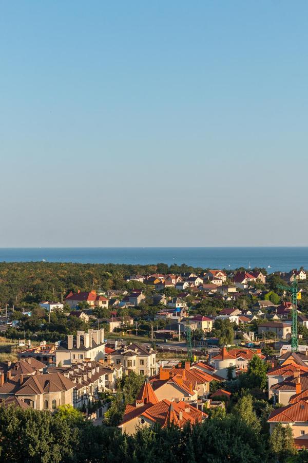 Уютная Квартира В Жк Острова Krîjanivka Exterior foto